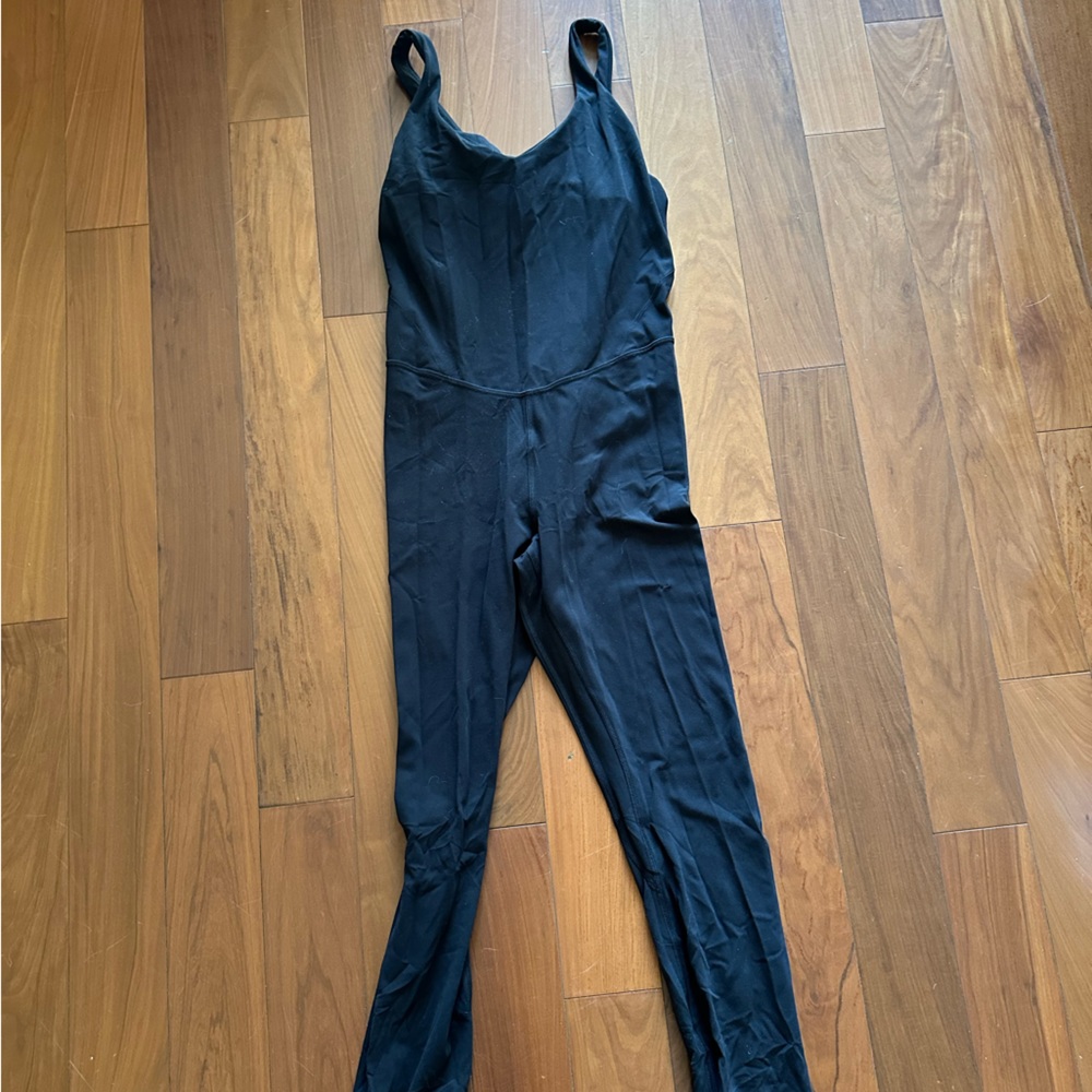 Lulumenon black full length body suit.